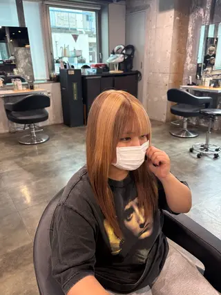 セミロング カラー ハイトーン 横浜💞ミオのヘアスタイル