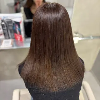 ミディアム カラー 加藤 彩花のヘアスタイル