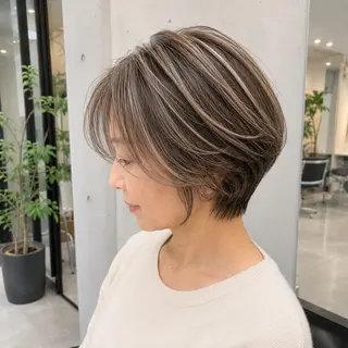 ショート カラー 白髪ぼかしのプロ ✨たいきのヘアスタイル