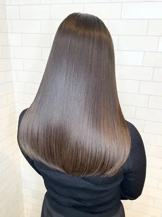 ロング 透明感爆モテカラー Hitoshiのヘアスタイル