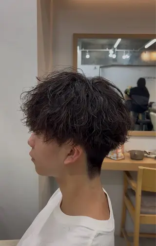 メンズ 渋谷/メンズ特化 /ハイトーン/パーマのヘアスタイル