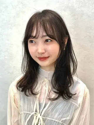 ミディアム カラー パーマ kazuki【顔周り ×レイヤーカット】のヘアスタイル