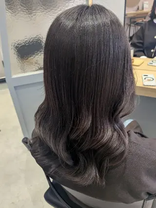 セミロング カラー 古屋 美春のヘアスタイル