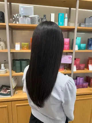 カラー 小林 千咲都のヘアスタイル