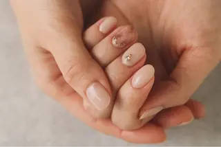 ネイル manitoi Nishimotoのネイルデザイン