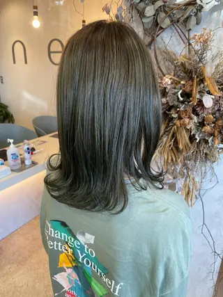 ミディアム カラー mu ku.のヘアスタイル