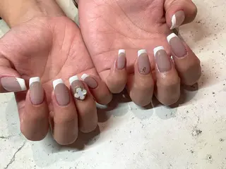 ネイル 韓国/ワンホン/長さ 出しつけ放題🎀のネイルデザイン
