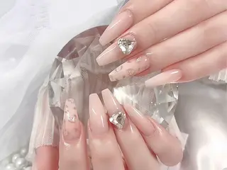 ロング E🌷nail 長さだし専門店のネイルデザイン