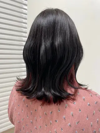 ミディアム 韓国風骨格カット 艶カラー🩶髙林夏美のヘアスタイル