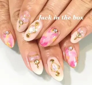 ショート ミディアム ネイル Jack in the boxのネイルデザイン