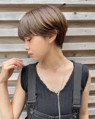 ショート カラー ヘアアレンジ 透明感/レイヤー 🇰🇷tomonaのヘアスタイル