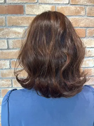 ミディアム LucksiMie ginza 明松のヘアスタイル