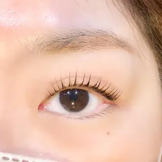 マツエク・マツパ 藤田 彩音のヘアスタイル
