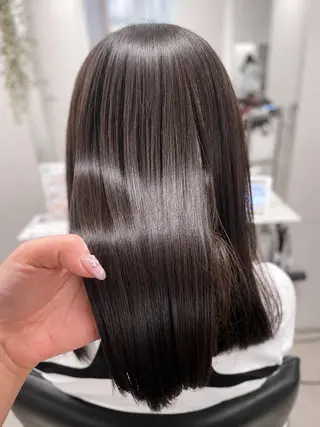 セミロング 髪質改善/ 艶髪人気/Renaのヘアスタイル