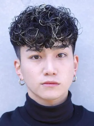 パーマ メンズ fifth原宿 宮部蓮のヘアスタイル