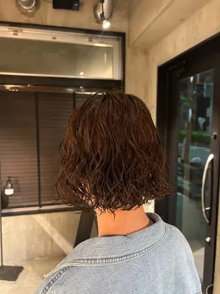 ミディアム パーマ AmiLi HONOKAのヘアスタイル