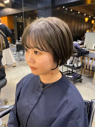 ショート カラー 透明感カラー🌿 グレージュ🐺陽介のヘアスタイル