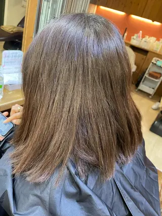 ミディアム 山木 裕子のヘアスタイル