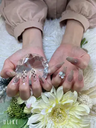 ネイル ADRIANA 大久保駅前徒歩2分のネイルデザイン
