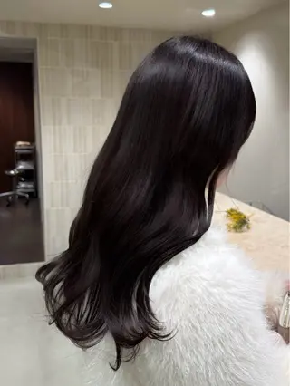 ロング カラー HEIMER 高木 花音のヘアスタイル