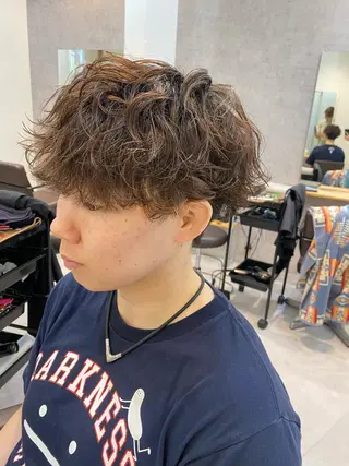 ミディアム パーマ メンズ 似合う髪型見つけます AYAKAのヘアスタイル