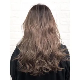 セミロング カラー 髪質改善特化KIZU /ブリーチ縮毛矯正のヘアスタイル