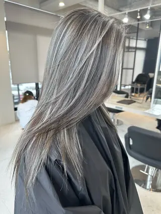 ロング カラー 井上 一平のヘアスタイル