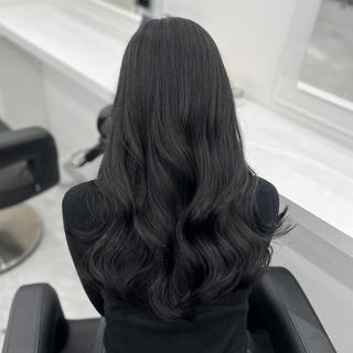 ロング 暗髪／ナチュラル🩶 🫧渋谷のヘアスタイル