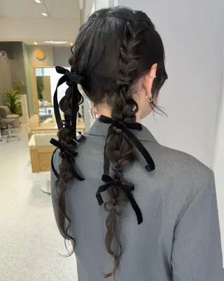 ロング セト ナツミのヘアスタイル