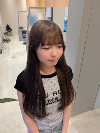 ロング カラー 古屋 美春のヘアスタイル