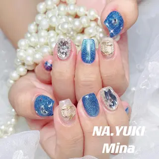 ネイル 🦋 Queenieのネイルデザイン