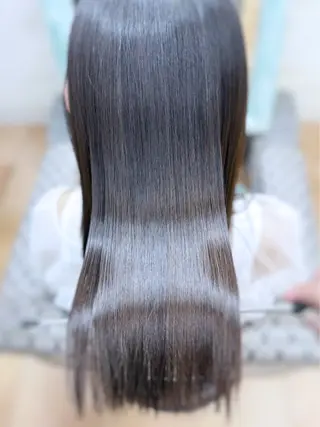 セミロング dolphin ownerのヘアスタイル