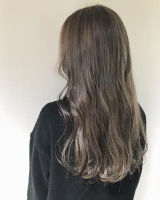 ロング カラー 🍊新宿南口🍊 ERINAのヘアスタイル