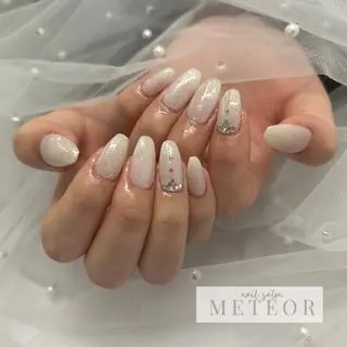 ネイル METEOR💫 staffのネイルデザイン