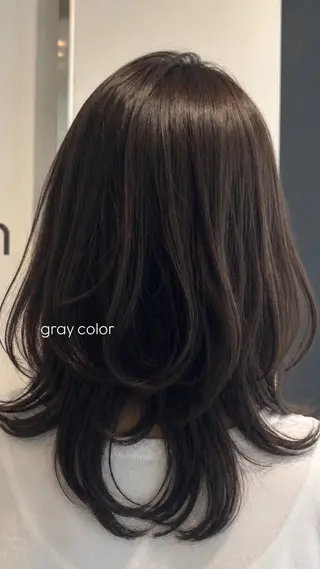 カラー sumire ༊·˚ 白髪／艶Colorのヘアスタイル