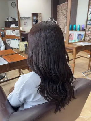 セミロング 小島華未/ ヘアカラー/髪質改善のヘアスタイル