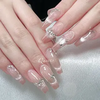 ネイル Queens テイのネイルデザイン