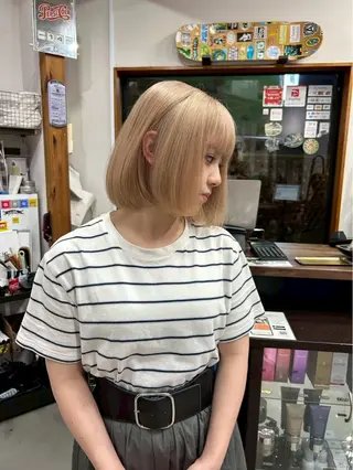 ショート カラー LUCK ユナのヘアスタイル