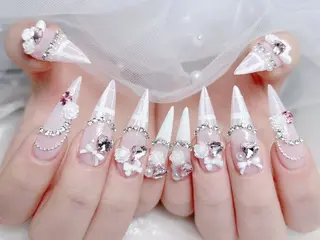 ネイル MochiMochi 🎀新宿／長さ出しのネイルデザイン