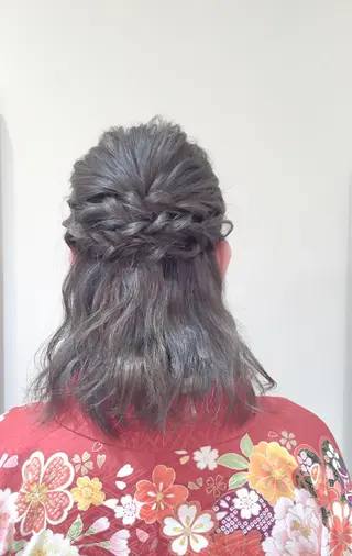 ヘアアレンジ un 溝の口 伊豆本のマツエク・マツパデザイン