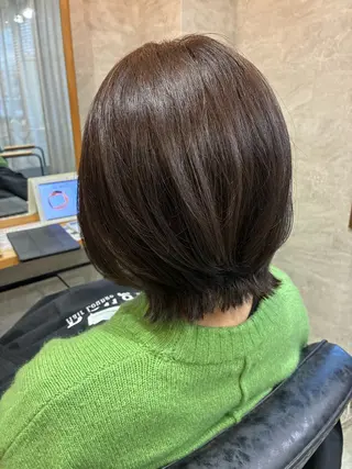 ミディアム 須賀 知穂のヘアスタイル