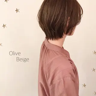 ショート カラー 市川 千夏のヘアスタイル