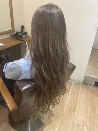 ロング カラー 石井 里沙のヘアスタイル