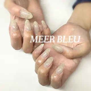 ネイル MEER BLEU メアブルーのネイルデザイン