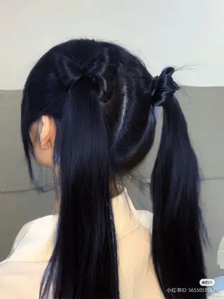 ロング カラー ラベンダー💜 グレージュ🩶のヘアスタイル