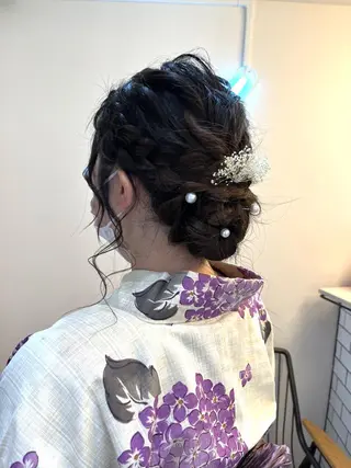 ヘアアレンジ ハイトーンカラー 🦋yuri🦋のヘアスタイル