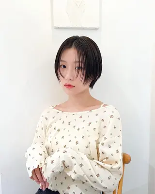 ショート 透明感カラー/ レイヤー/のりとみのヘアスタイル
