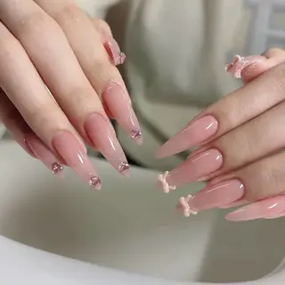 ネイル Luna Gladeのネイルデザイン