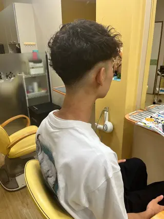 パーマ 岡垣 幸汰のヘアスタイル