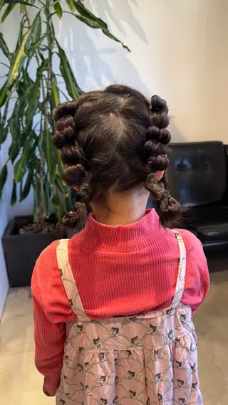 ミディアム キッズ 黒岩 珠奈のヘアスタイル